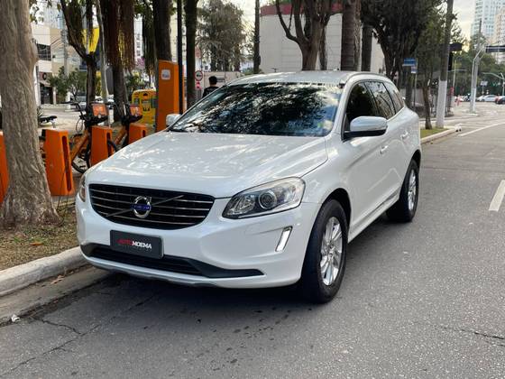 VOLVO XC60 2.0 T5 KINETIC GASOLINA 4P AUTOMÁTICO VOLVO XC60 2.0 T5 KINETIC GASOLINA 4P AUTOMÁTICO